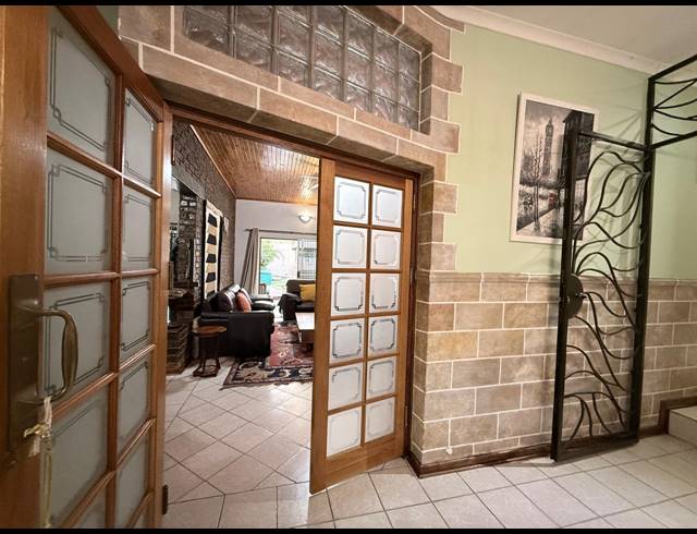 4 BEDROOM HOUSE FOR SALE IN AVIARY HILL